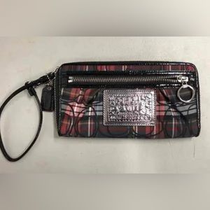 EUC Coach Multi Signature Poppy Tartan Zip Around Large Clutch Wallet Wristlet